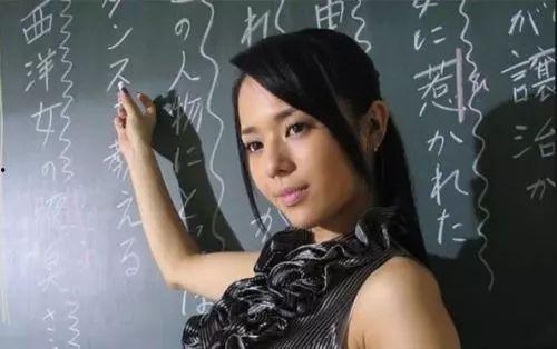 沿河最紅的網(wǎng)紅是誰,揭秘網(wǎng)絡紅人的崛起之路